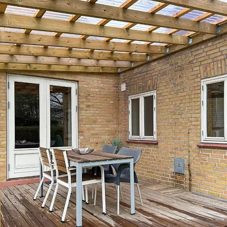2 Bedroom Awesome In * Nørreballe