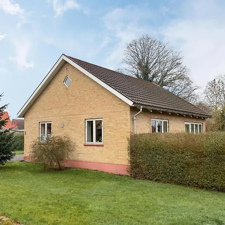 2 Bedroom Awesome In *